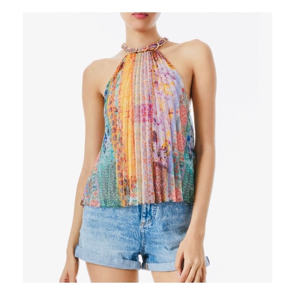 Alice and Olivia Vintage Summer Sunburst Pleat Alycia Halterneck
Tank - Picture 1 of 8
